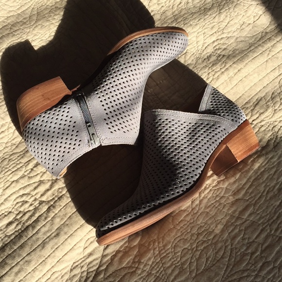 lucky brand baylah bootie
